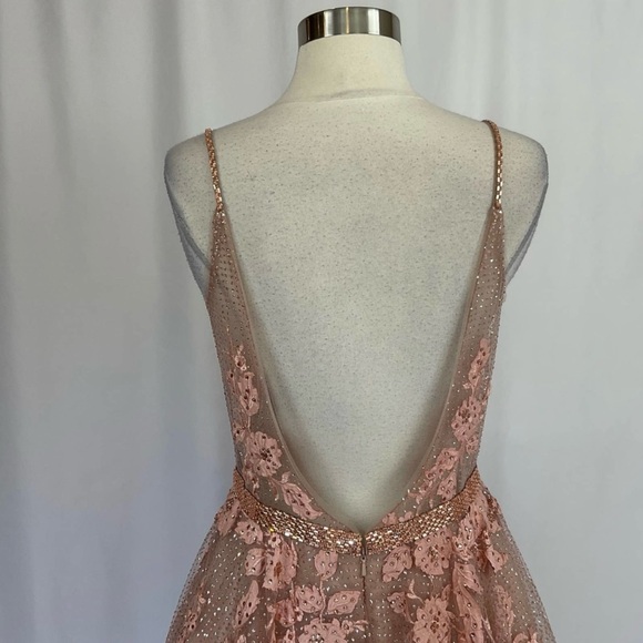 Jovani Women's Formal Dress Size 6 Pink Rose Gold Sequined Tulle Backless Gown - Picture 4 of 11